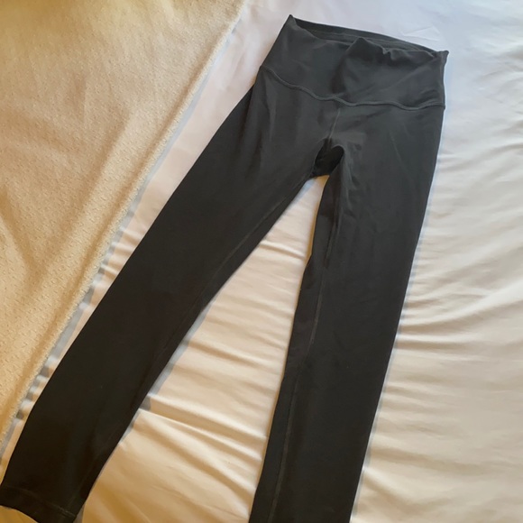 Wunder train tights 25” size 6